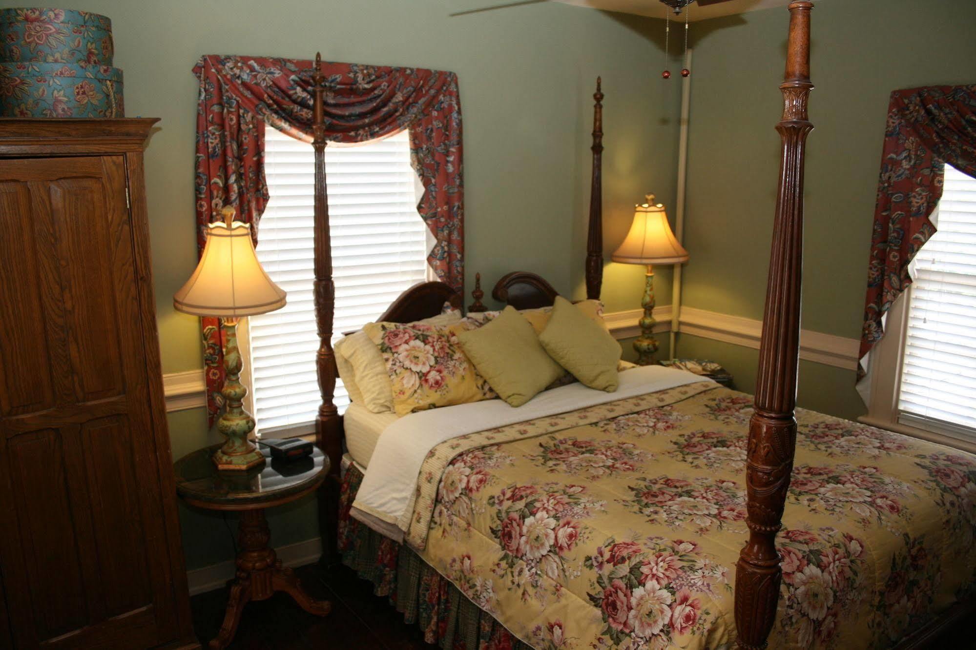 Williamsburg Manor B&B Dış mekan fotoğraf
