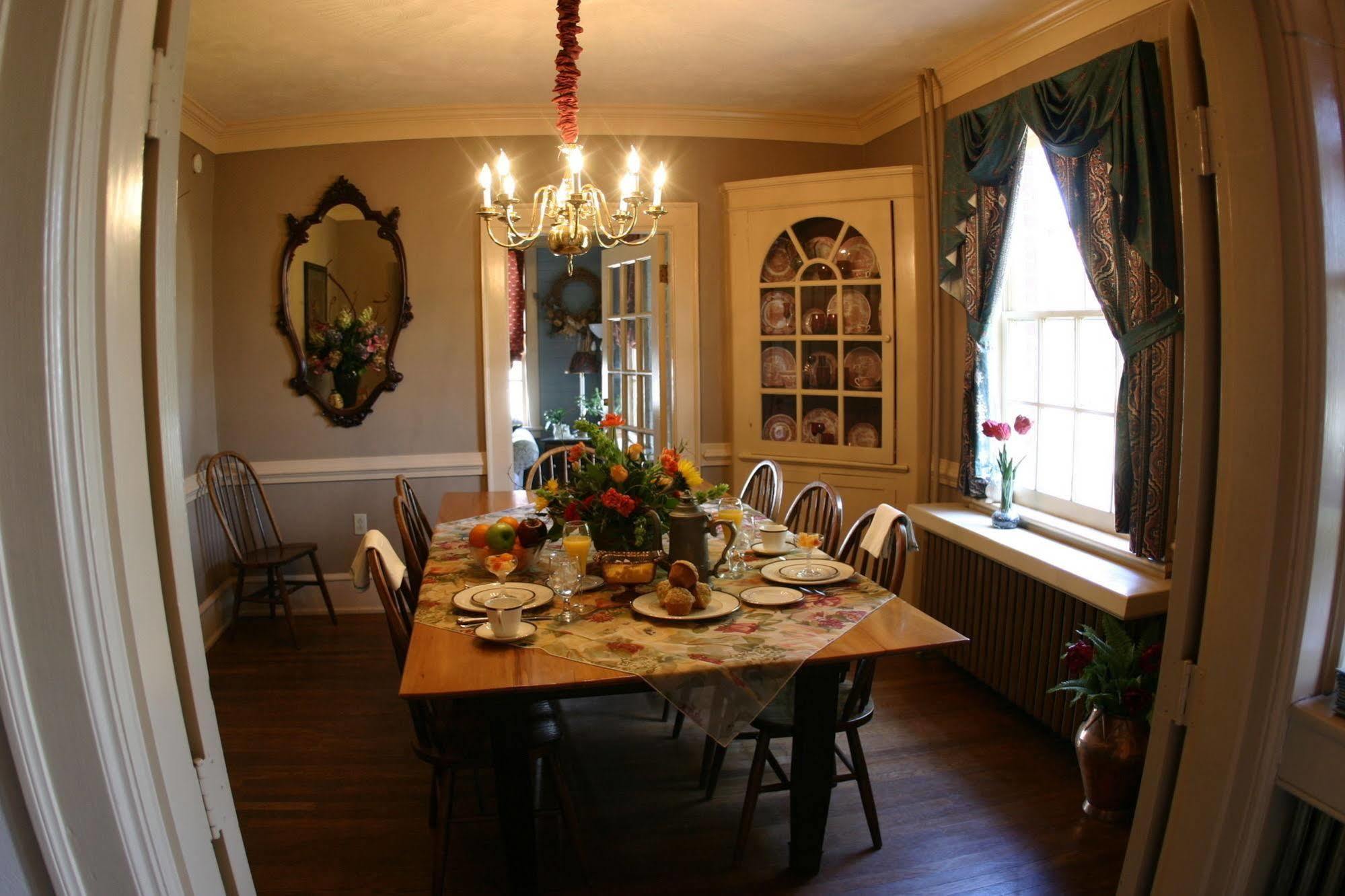 Williamsburg Manor B&B Dış mekan fotoğraf