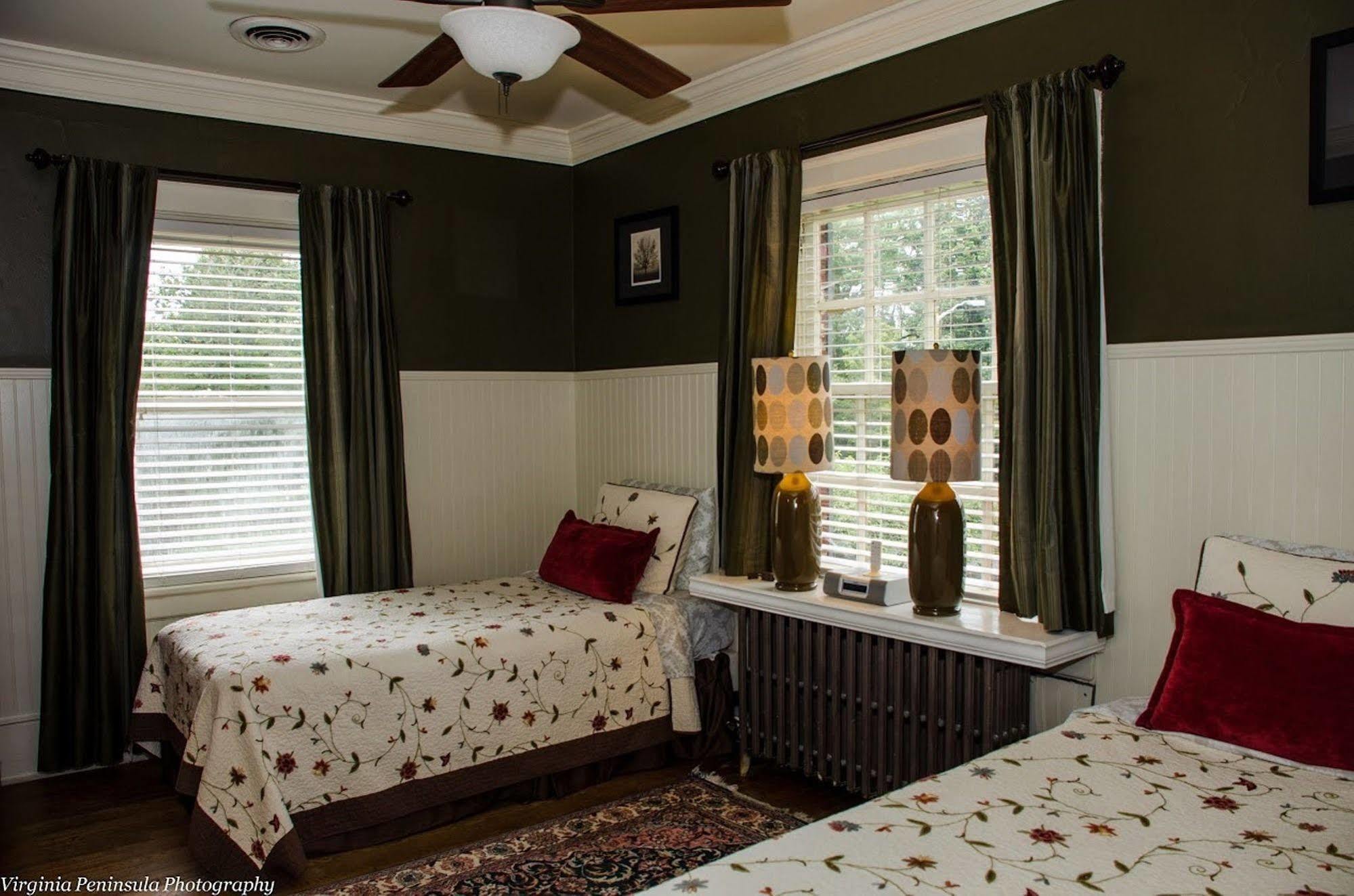 Williamsburg Manor B&B Dış mekan fotoğraf