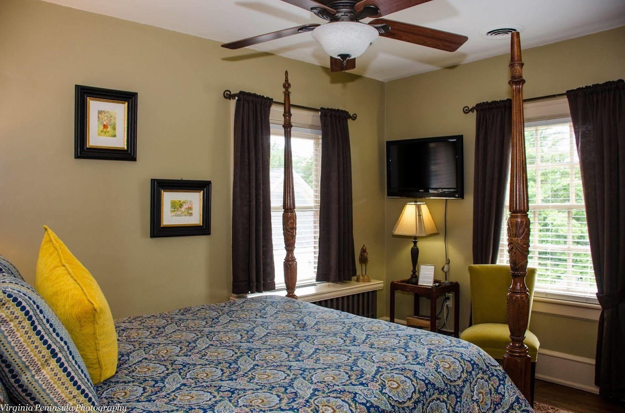 Williamsburg Manor B&B Dış mekan fotoğraf