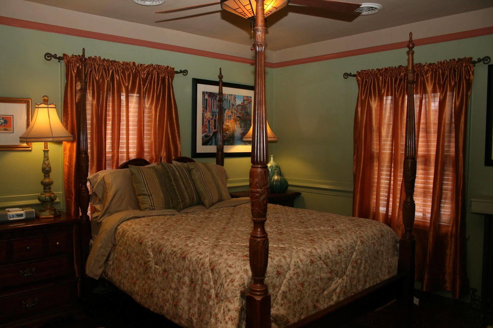 Williamsburg Manor B&B Dış mekan fotoğraf
