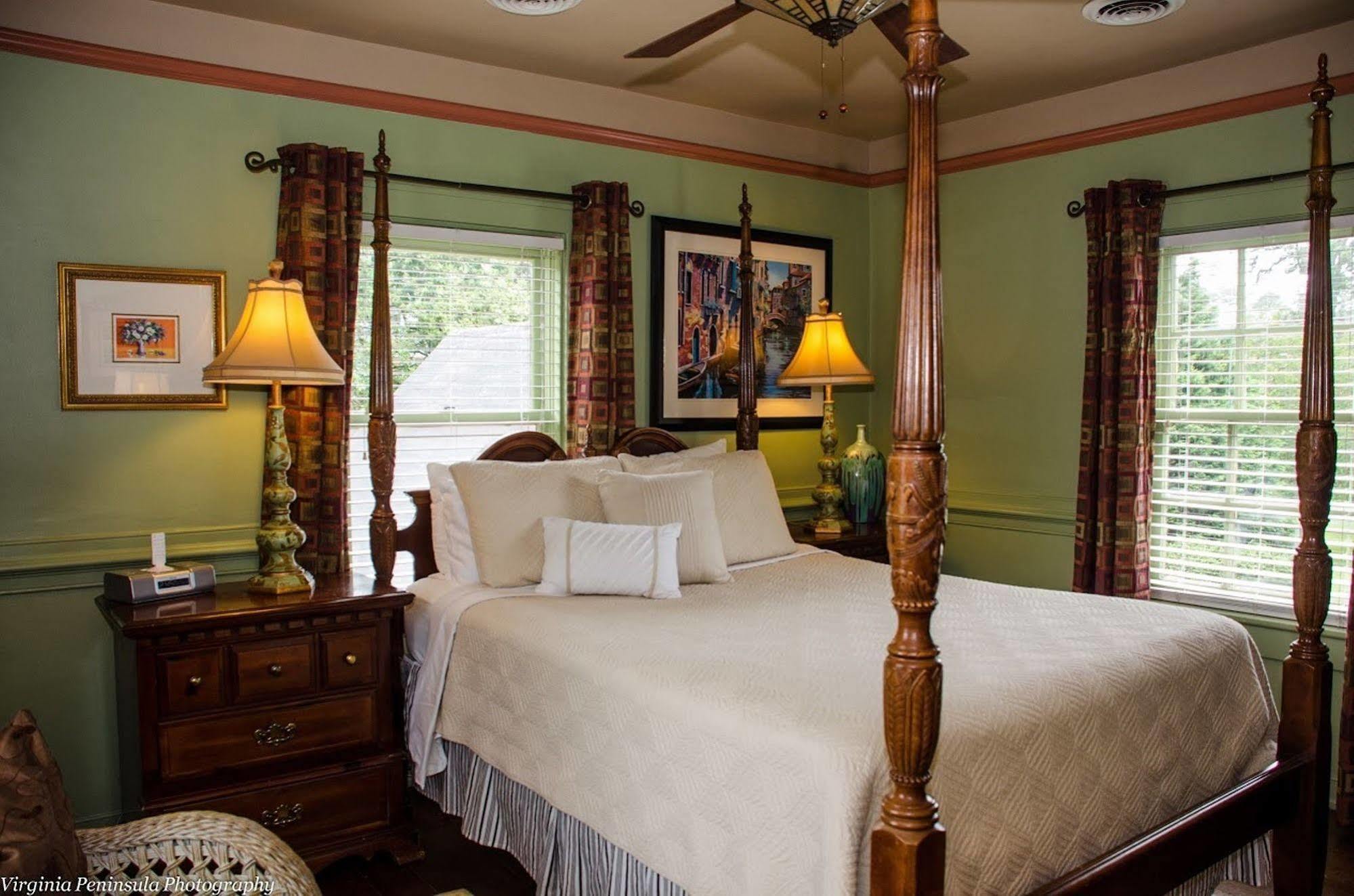 Williamsburg Manor B&B Dış mekan fotoğraf